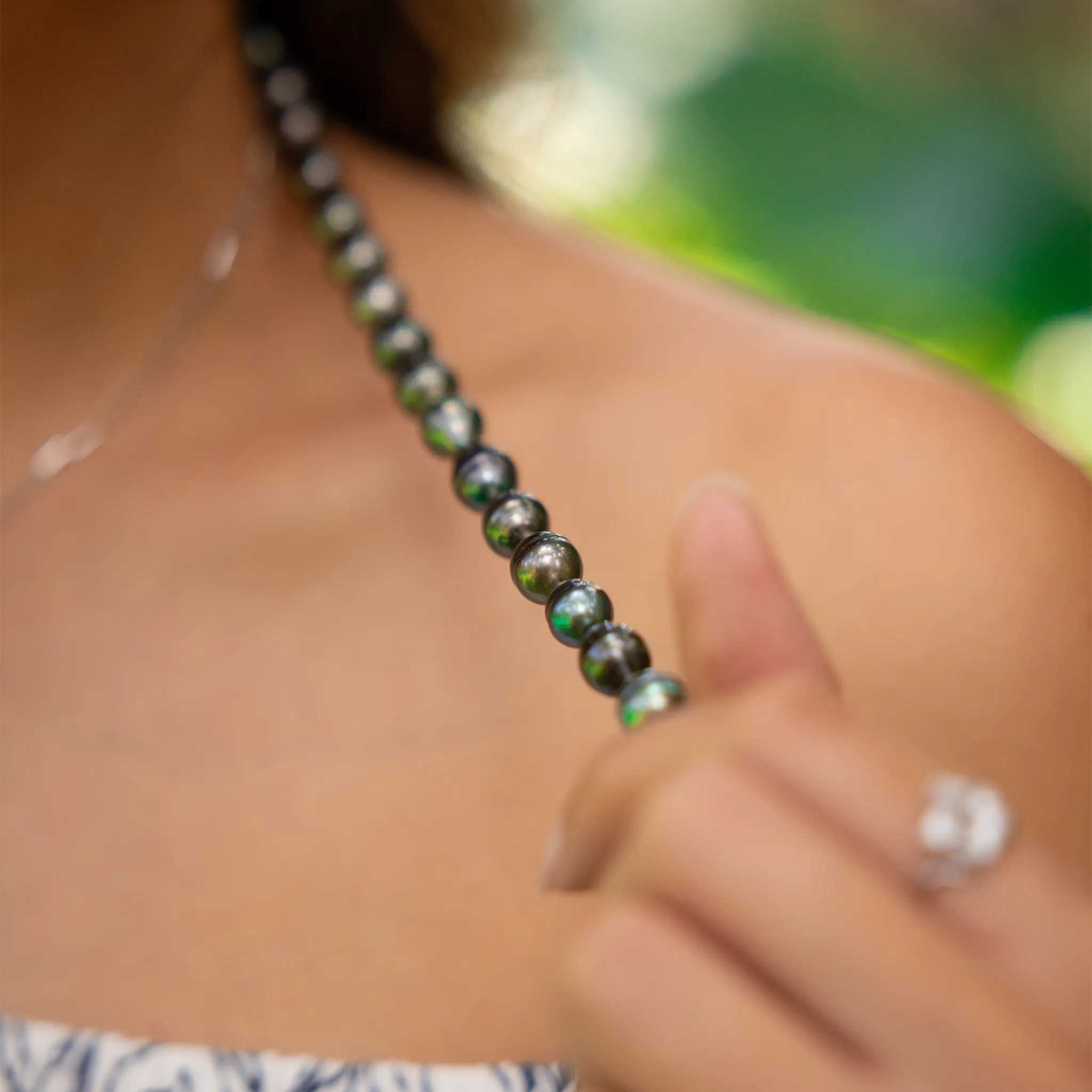 38-41" Tahitian Black Pearl Strand - 8-10mm