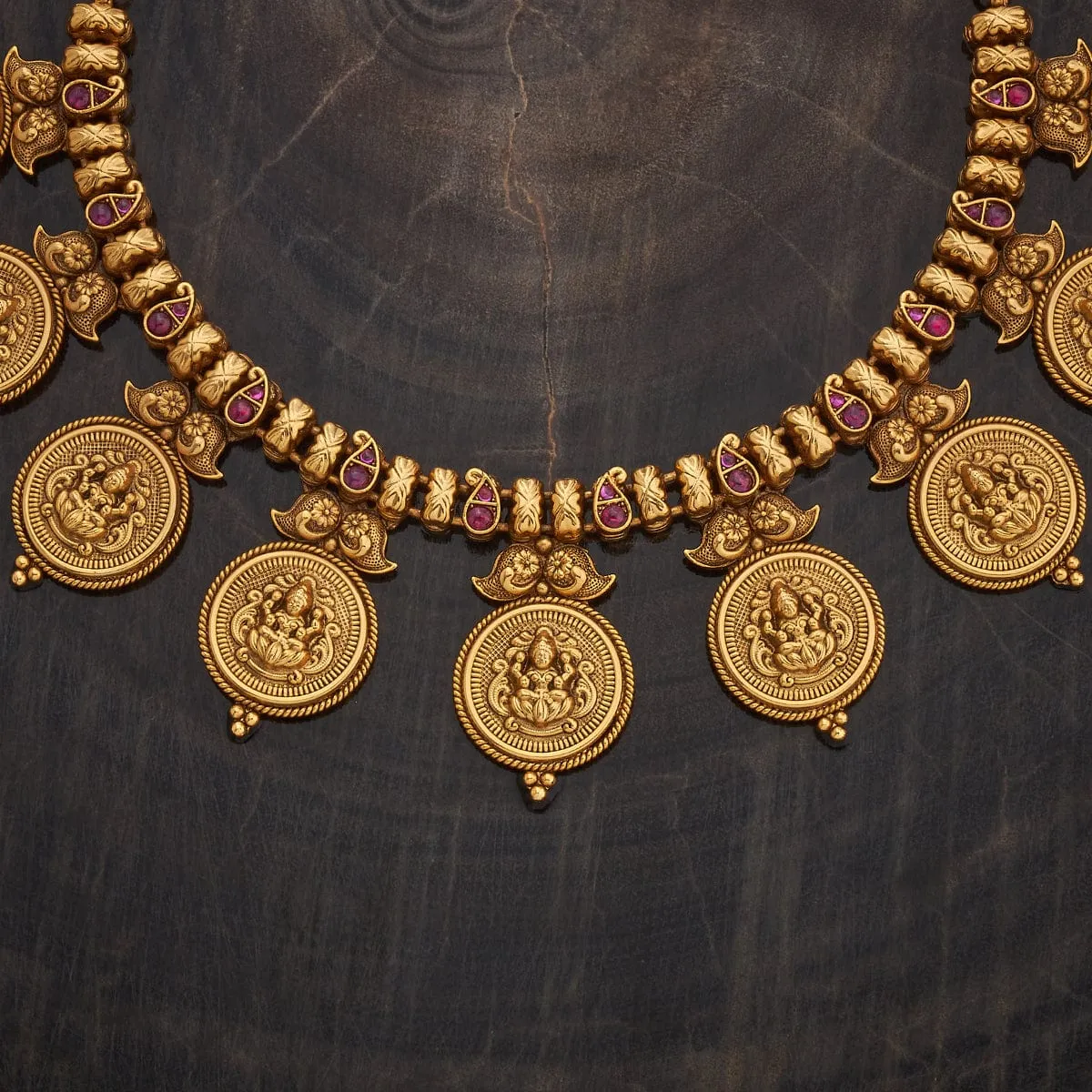 Antique Necklace 181152