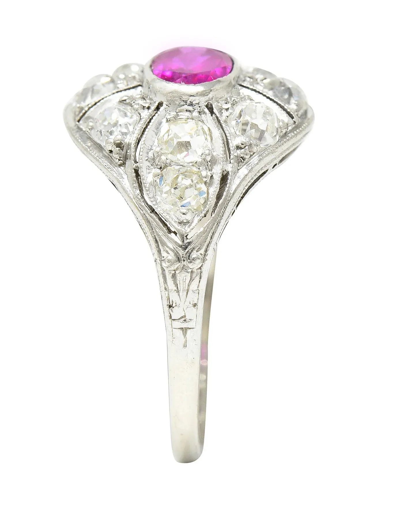ART DECO 1.66 CTW OVAL CUT RUBY DIAMOND 18 KARAT WHITE GOLD BOMBAY DINNER RING