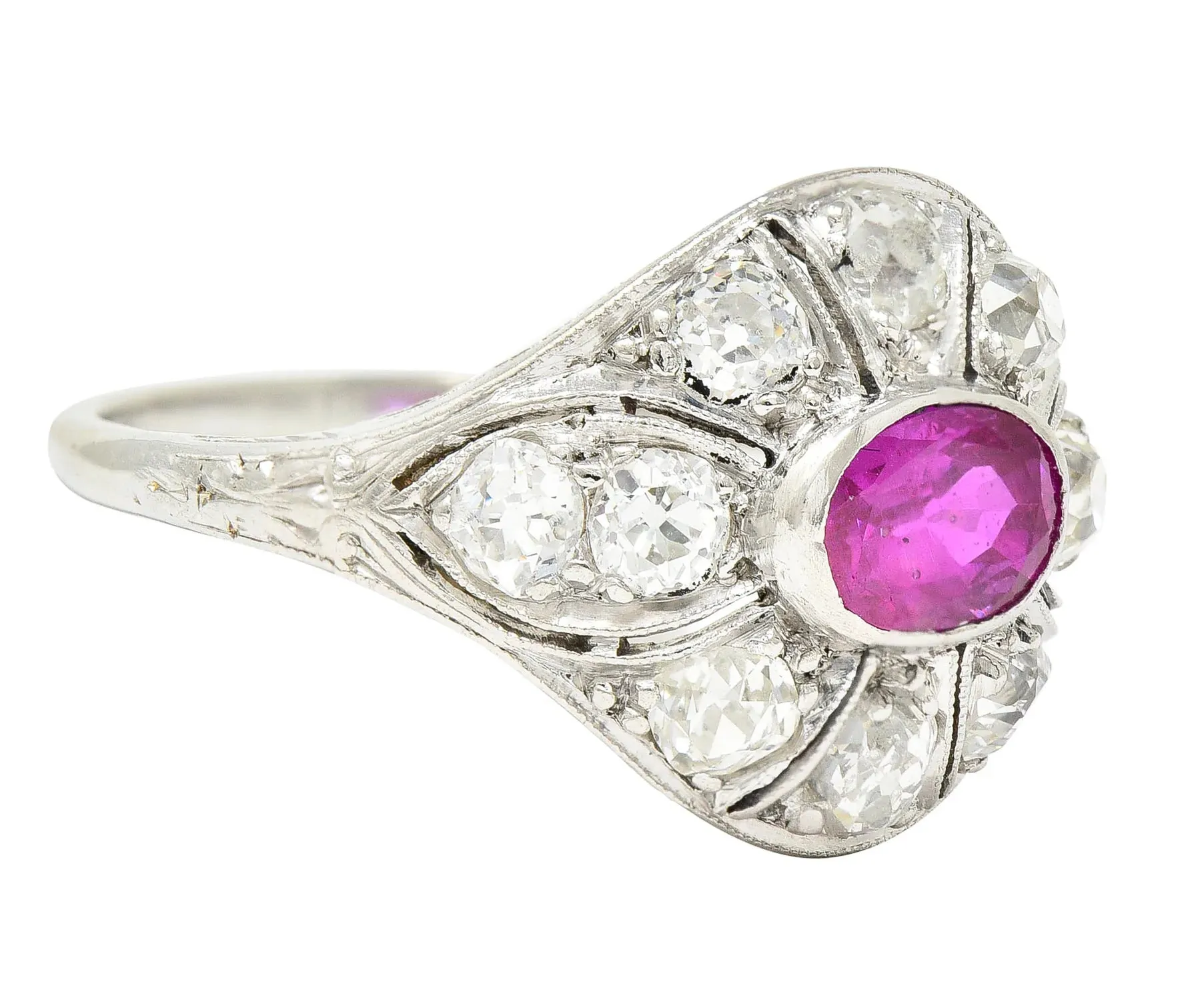 ART DECO 1.66 CTW OVAL CUT RUBY DIAMOND 18 KARAT WHITE GOLD BOMBAY DINNER RING