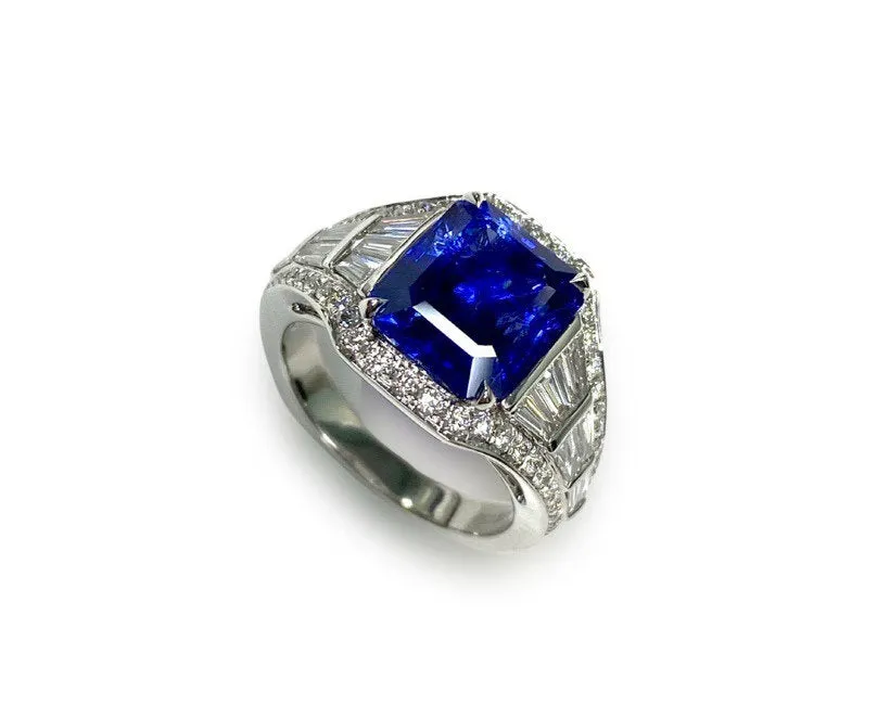Ceylon Sapphire Emeraldcut Ring 5.47 cts