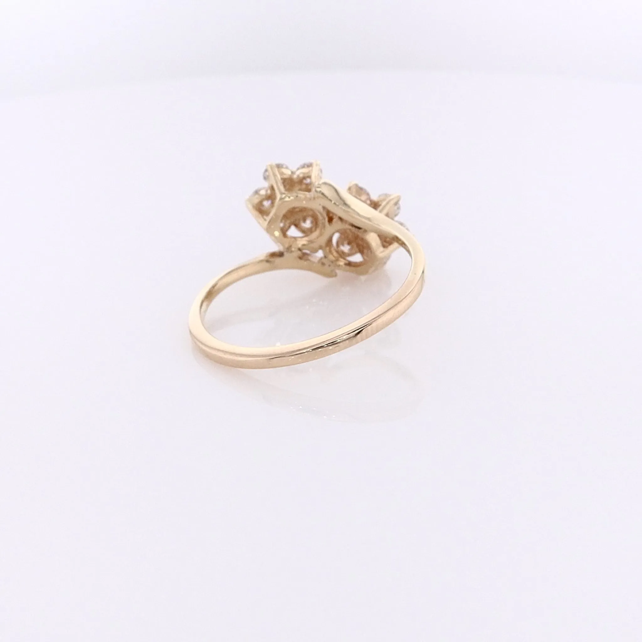 Estate 14 Kart Yellow Gold Double Flower Head Design Diamond Ring