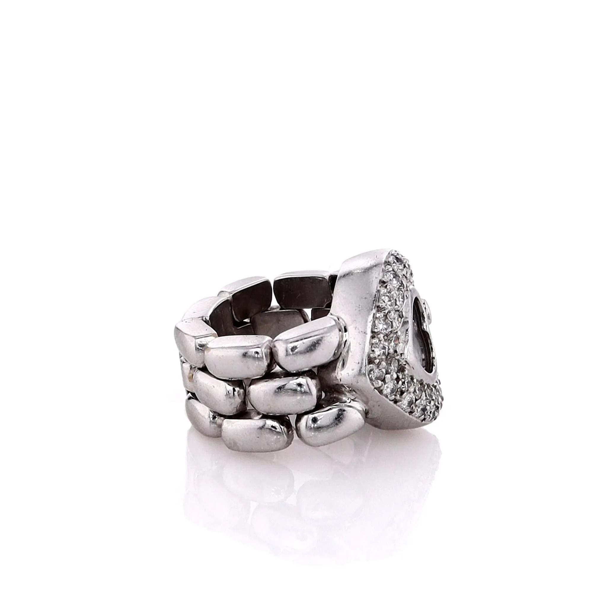 Estate 18k White Gold Diamond Heart Shaped Center Floating Bezel Flexible Link Ring