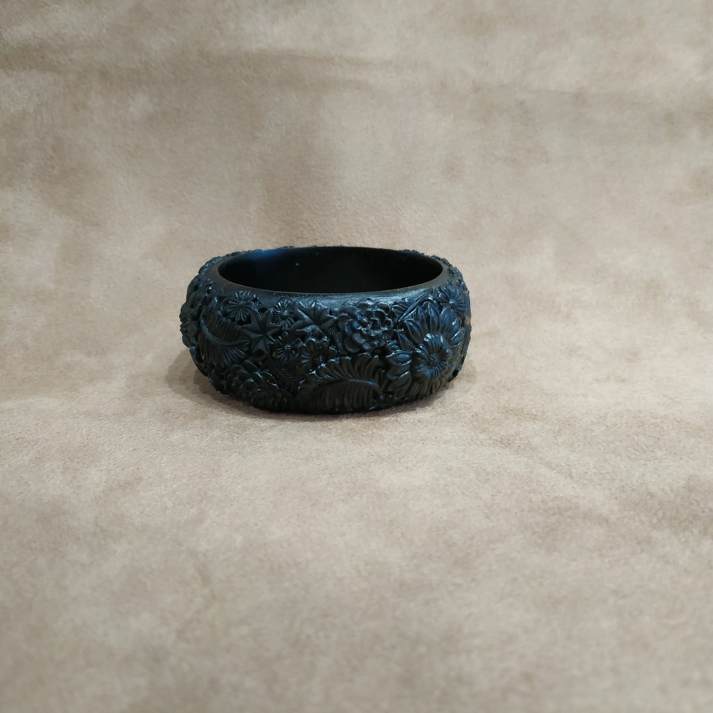 Floral Black Wide Bangle