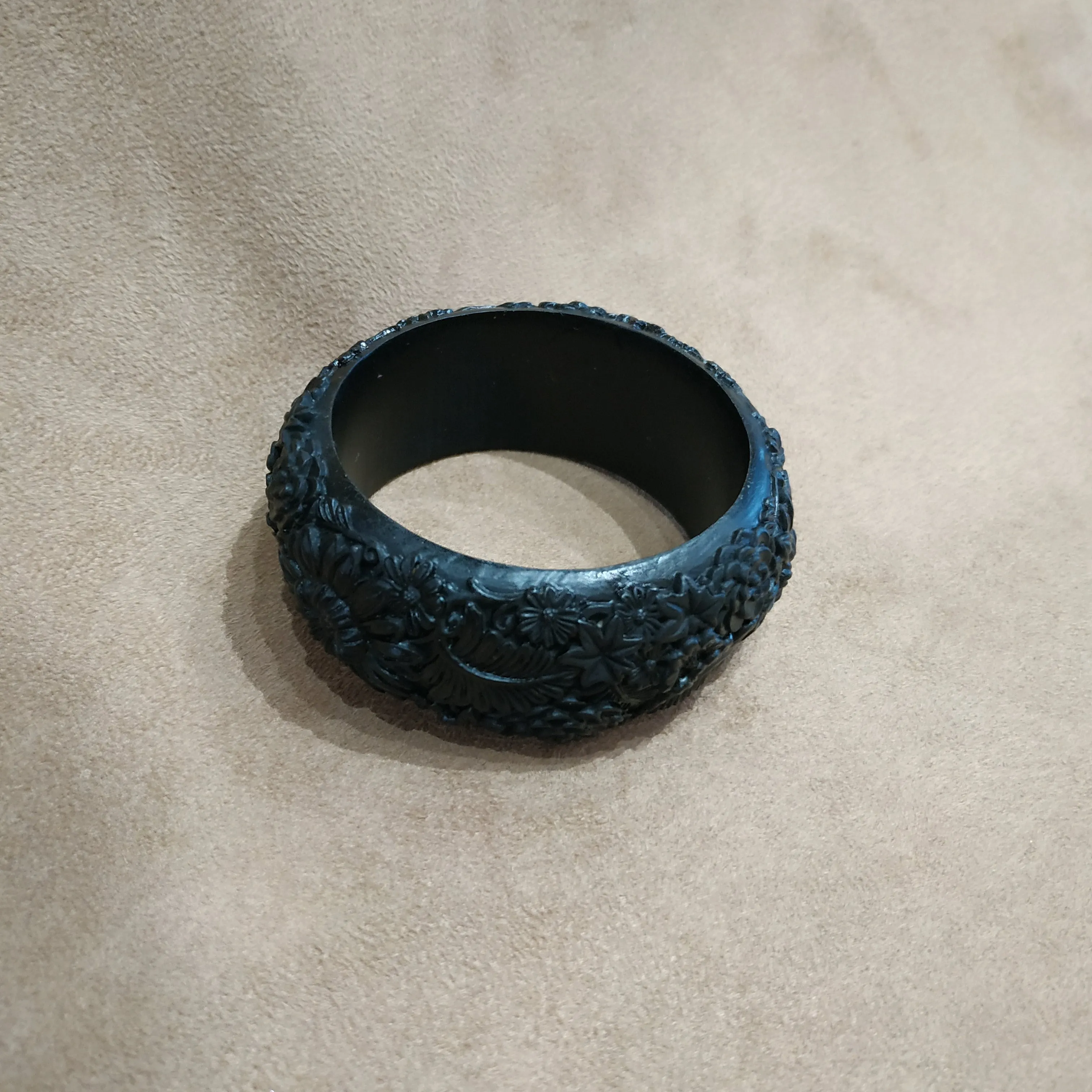 Floral Black Wide Bangle