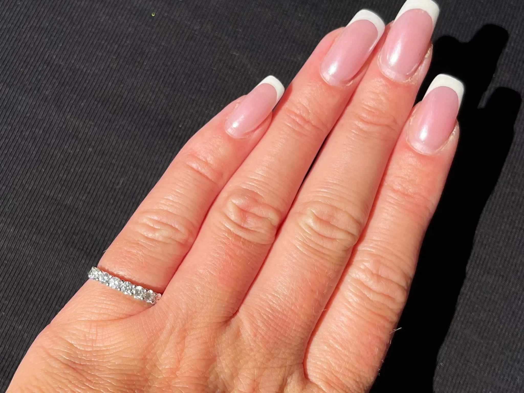 G, VS, 7 Diamond Band Ring Platinum