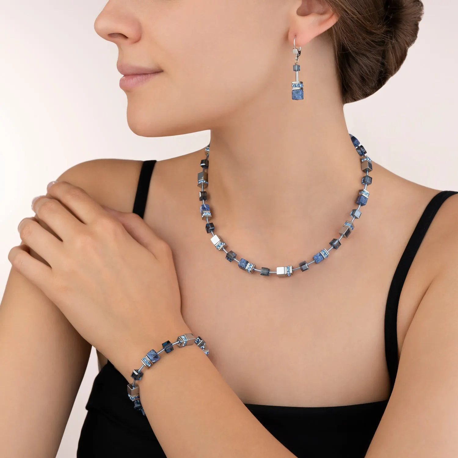 GeoCUBE? Bracelet  sodalite & haematite blue