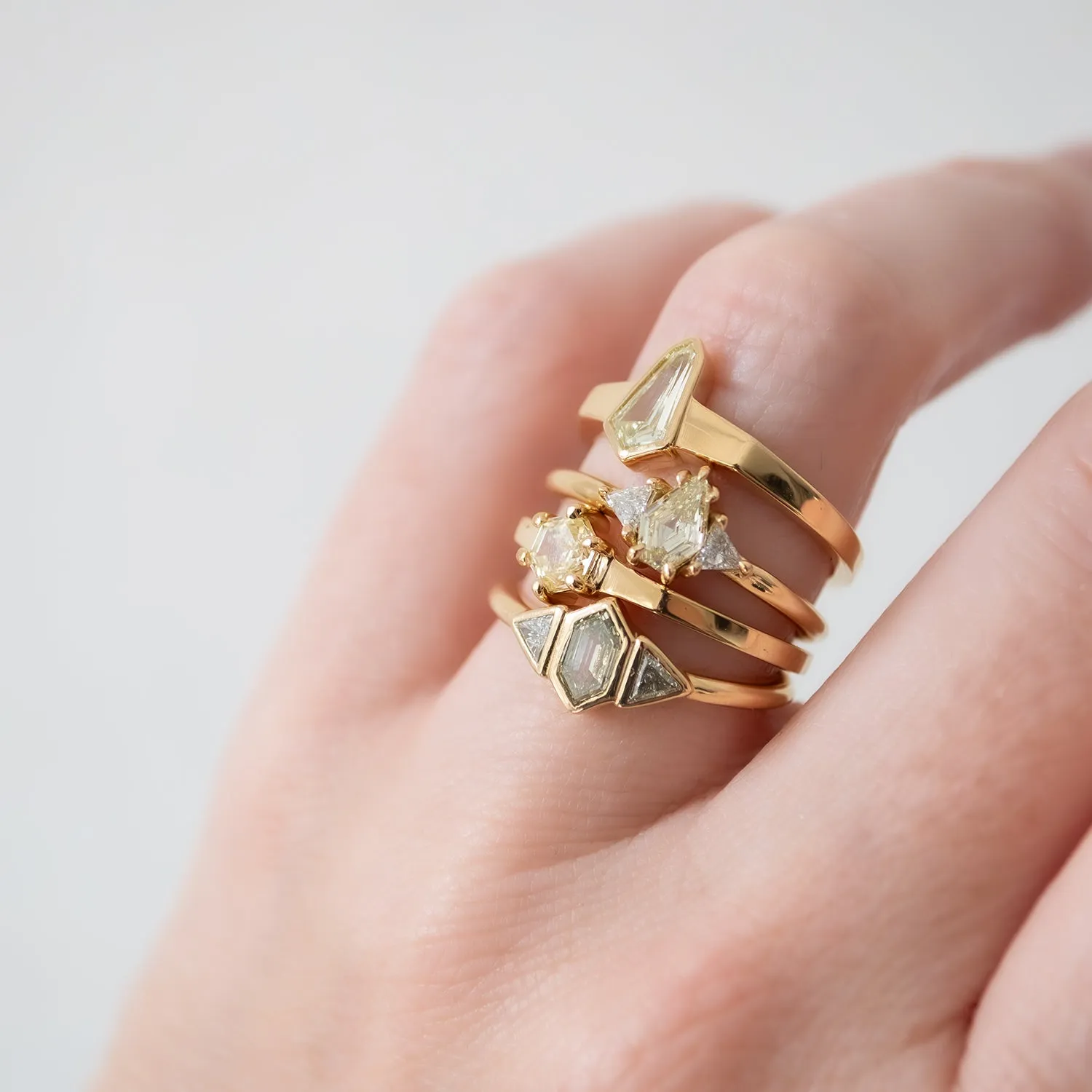 Light Beam Diamond Ring