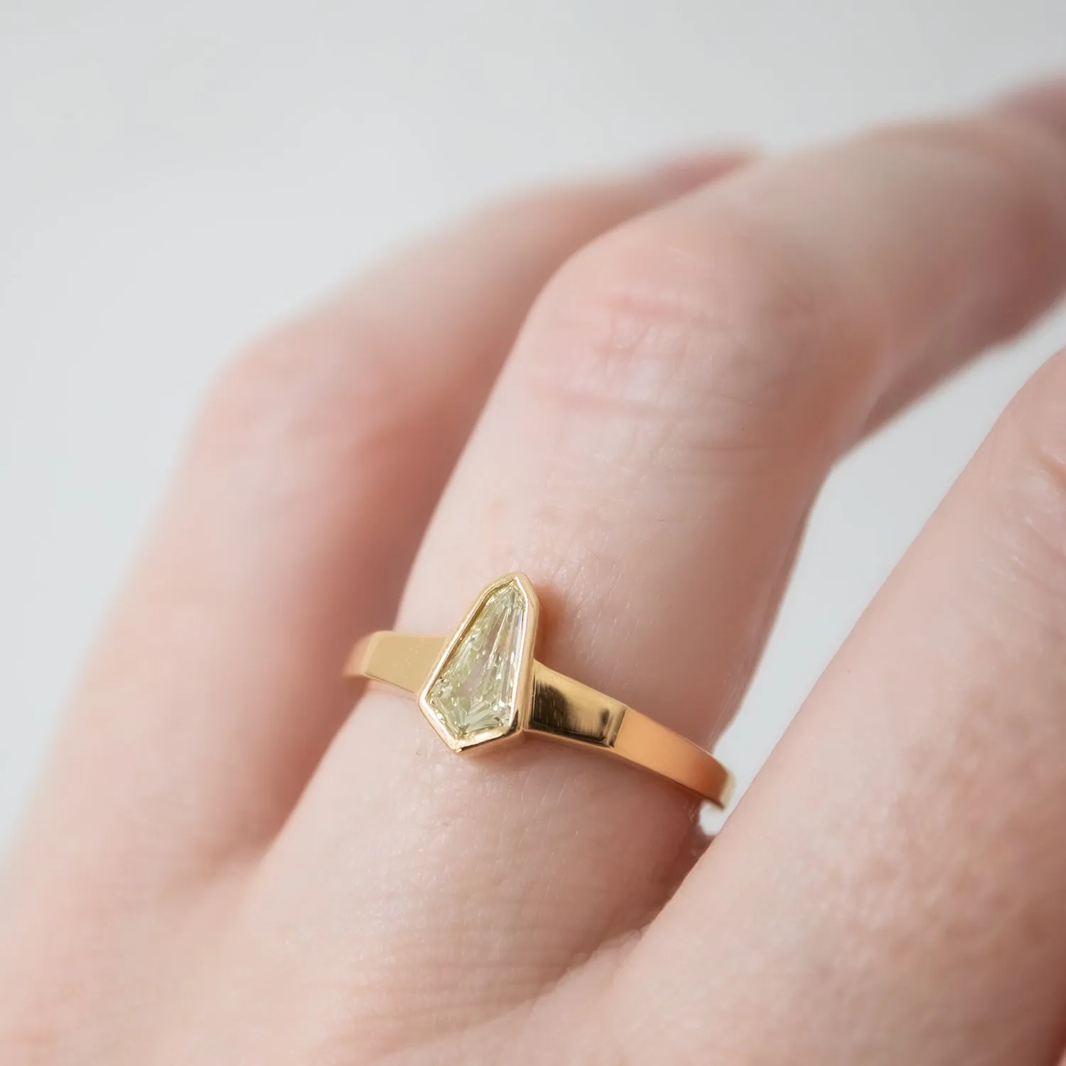 Light Beam Diamond Ring