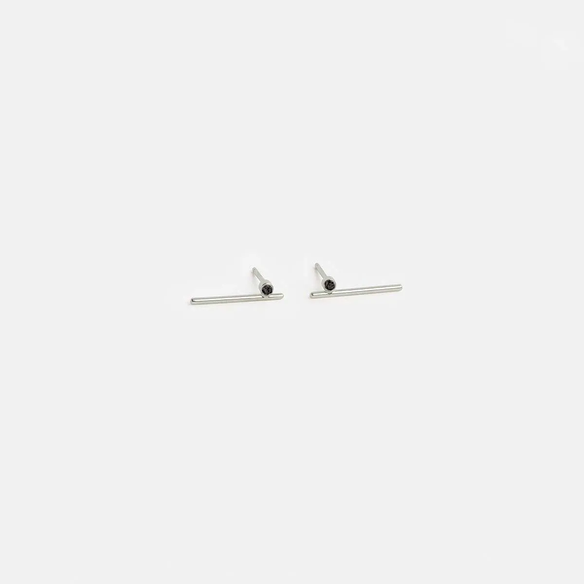 Livi Medium Studs