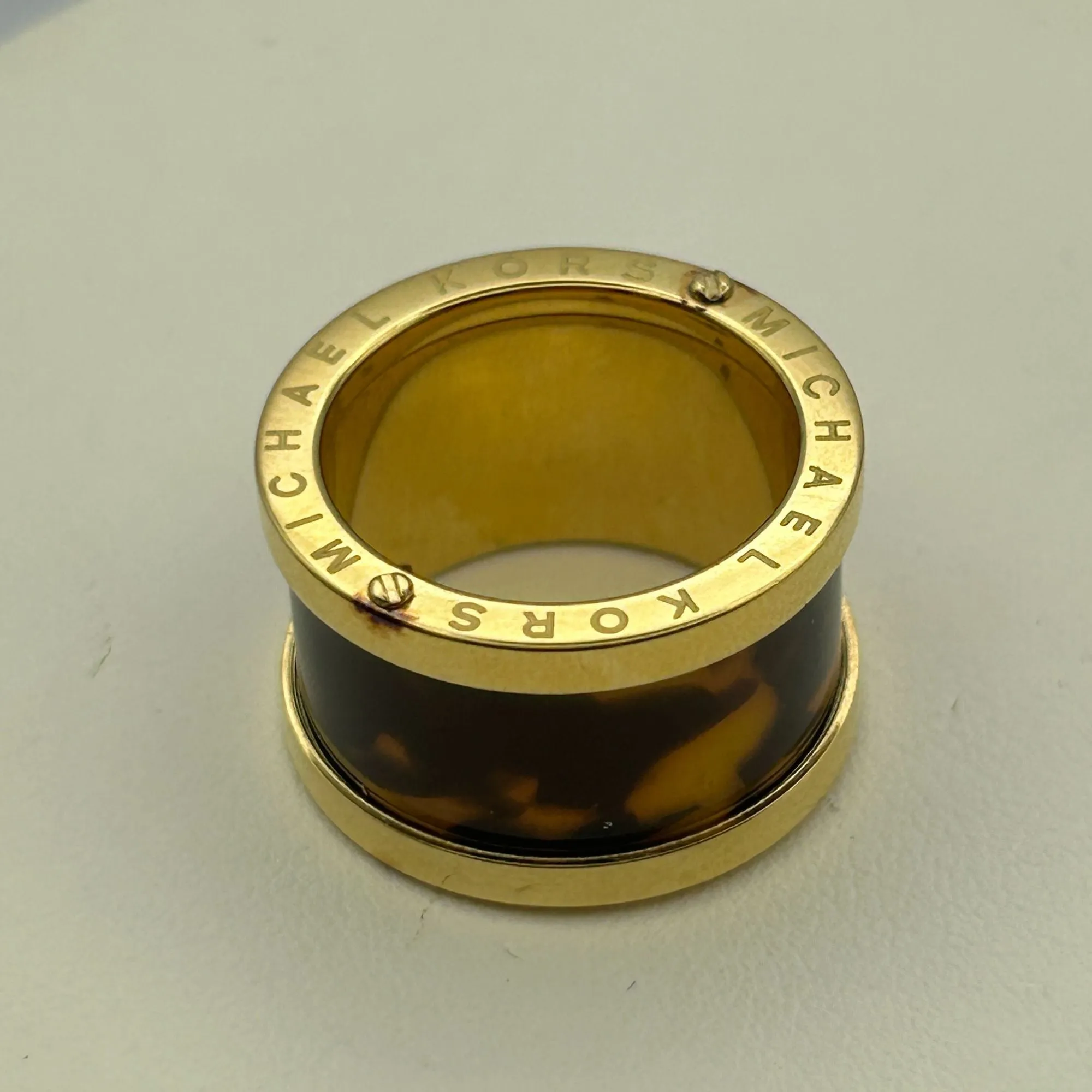 Michael Kors Gold Tone Faux Tortoise Shell Barrel Ring Size 8