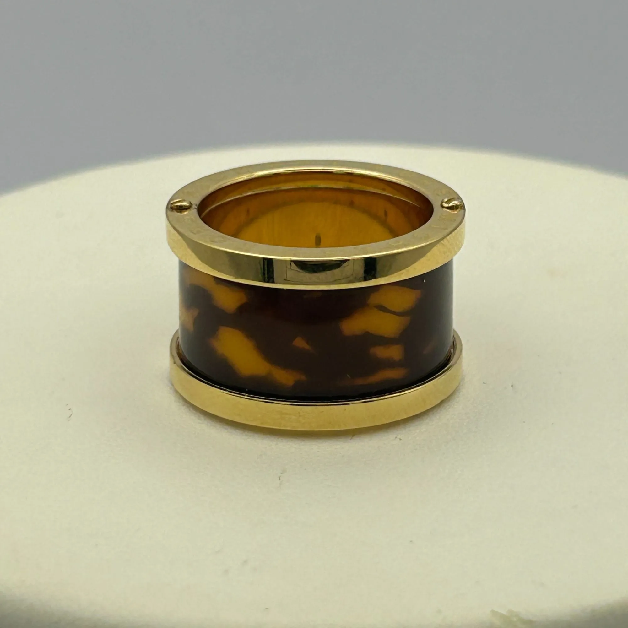 Michael Kors Gold Tone Faux Tortoise Shell Barrel Ring Size 8
