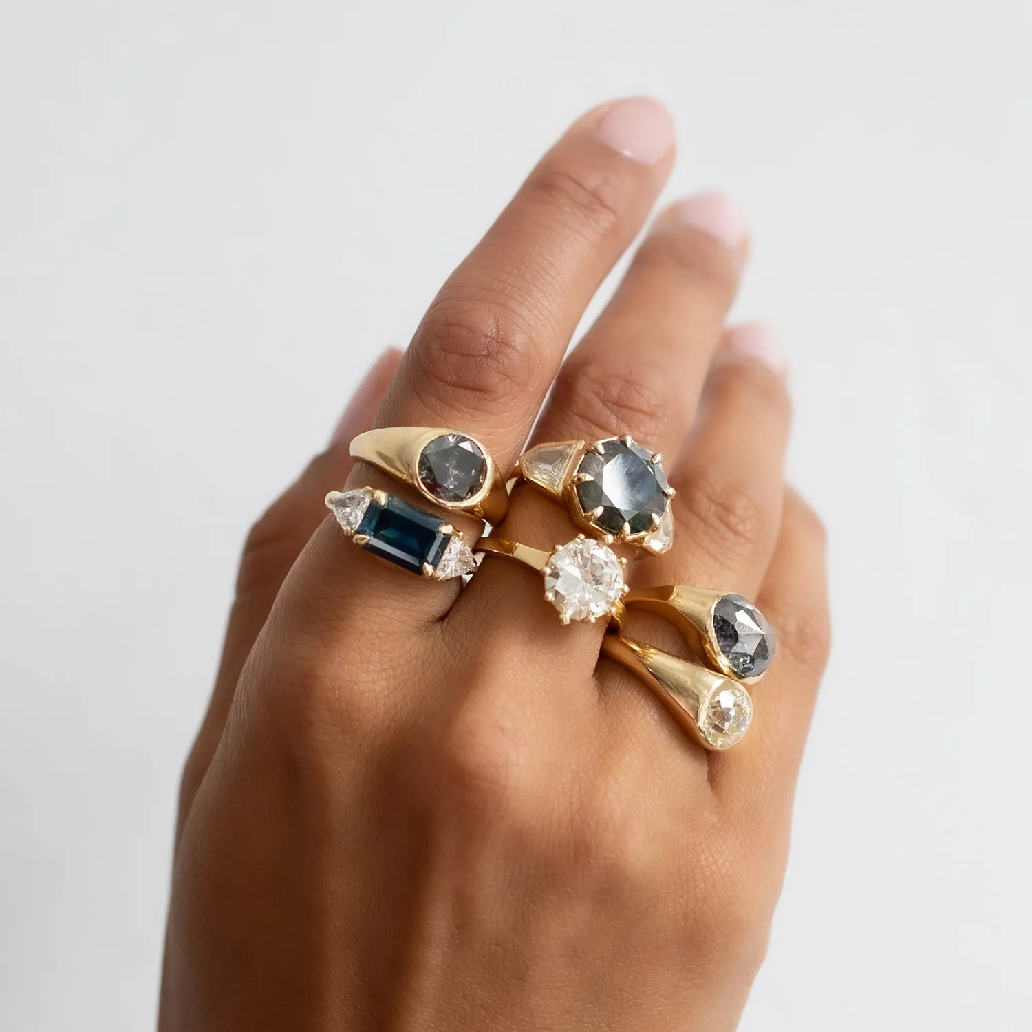 Moonbeam Diamond Signet Ring