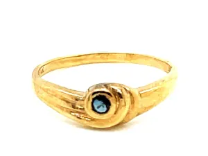 Sapphire Swirl Ring in 14k Yellow Gold