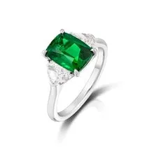 Tsavorite Garnet and Diamond Ring