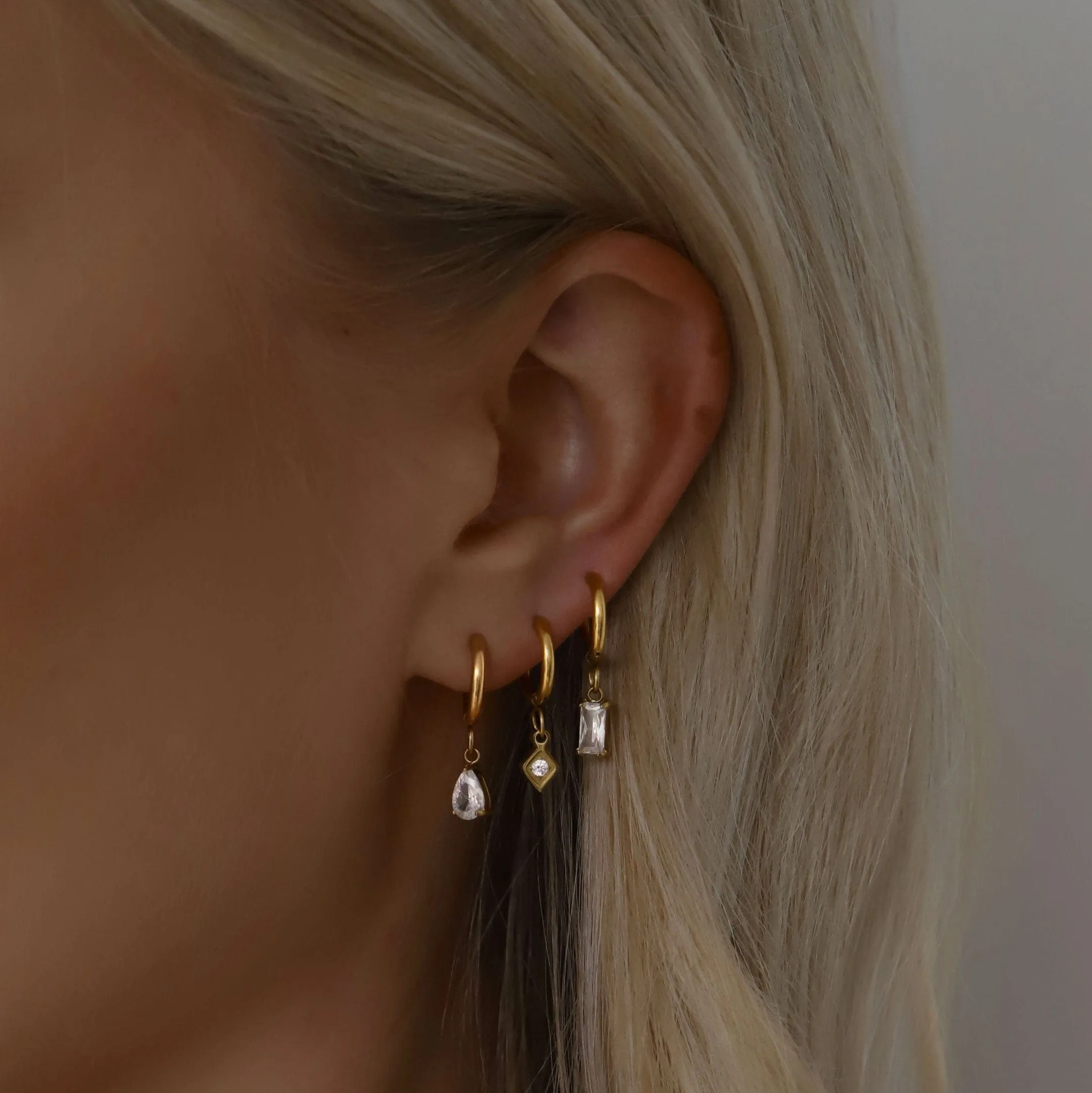 Una Hoop Earrings